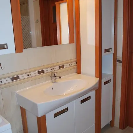 Zielone Tarasy 아파트 *